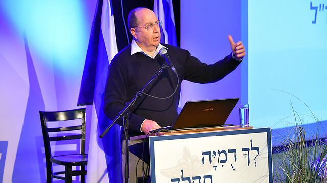Defense Minister Moshe Ya'alon (Photo: Ariel Hermoni, Defense Ministry)