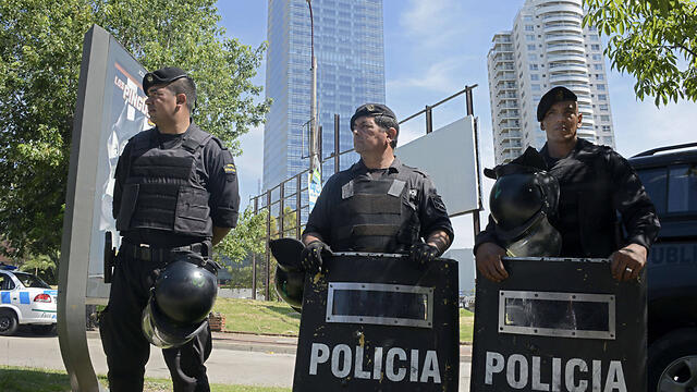 Security forces outside Israeli embassy in Uruguay (Photo: AFP)