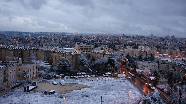 Jerusalem under snow (Photo: Natai Paslev) (צילום: נטלי פסלב) Jerusalem under snow (Photo: Natai Paslev)