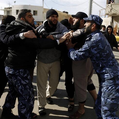 Hamas police clash with Salafists during rally. (Photo: AFP) (Photo: AFP) Hamas police clash with Salafists during rally. (Photo: AFP)