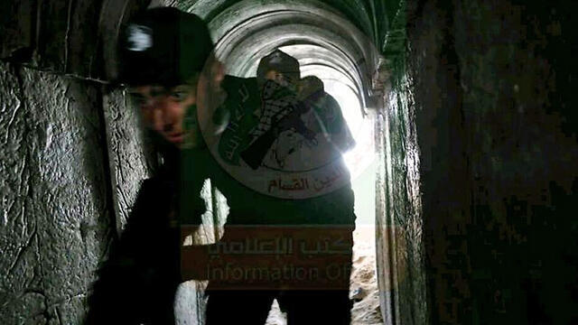 Palestinian teen in model terror tunnelnullnull Palestinian teen in model terror tunnel