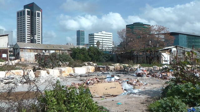 The now impoverished Hasan Arfa neighborhood. (Photo: Assaf Kamar)