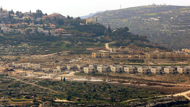 Settlement of Kedumim (Photo: EPA) (צילום: EPA) Settlement of Kedumim (Photo: EPA)