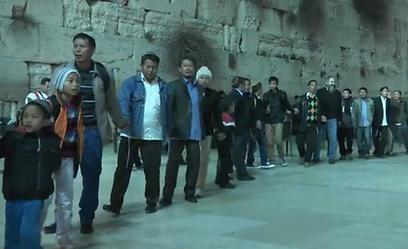 Singing and dancing at the Western Wall (Photo: Gabi Newman) (צילום: גבי ניומן) Singing and dancing at the Western Wall (Photo: Gabi Newman)