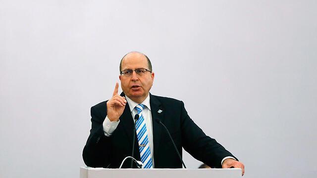 Defense Minister Moshe Ya'alon (Photo: Reuters) (צילום: רויטרס) Defense Minister Moshe Ya'alon (Photo: Reuters)