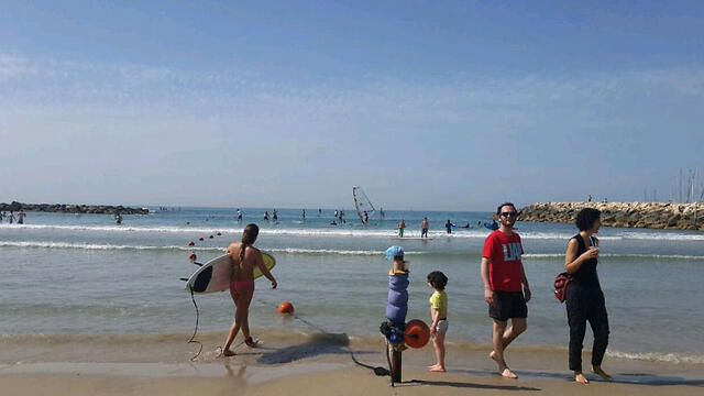 Gordon Beach in Tel Aviv (Photo: Yulia Portos) (צילום: יוליה פורטוס) Gordon Beach in Tel Aviv (Photo: Yulia Portos)