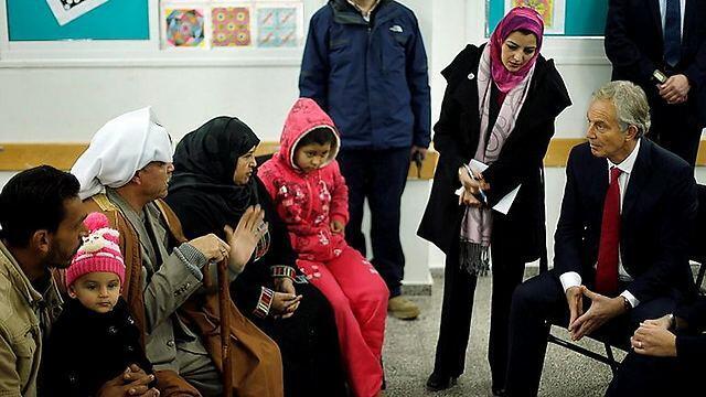 Тони Блэр в школе UNRWA в Газе. Фото: AFP