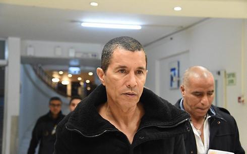 Eli Tabib at the hospital after being shot. (Photo: Yair Sagi) (צילום: יאיר שגיא, ידיעות אחרונות) Eli Tabib at the hospital after being shot. (Photo: Yair Sagi)