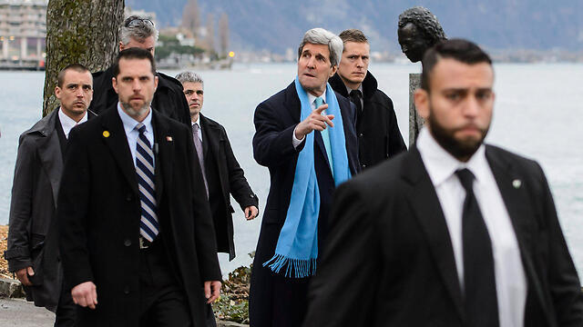 Kerry in Geneva for nuclear talks (Photo: EPA)