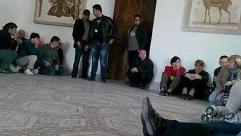 Tourists held up at Tunisian museum. (Photo: Al Jazeera)nullnull Tourists held up at Tunisian museum. (Photo: Al Jazeera)