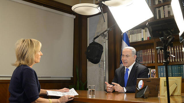 Netanyahu and Mitchell (Photo: GPO)
