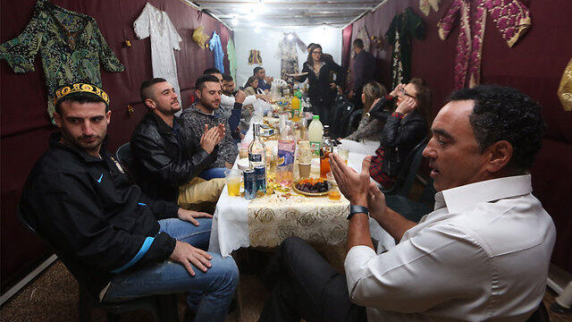 Celebrations at Beit Shemesh (Photo: Gil Yohanan) (צילום: גיל יוחנן) Celebrations at Beit Shemesh (Photo: Gil Yohanan)