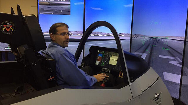 US ambassador in simulator (Photo: US Embassy in Israel)