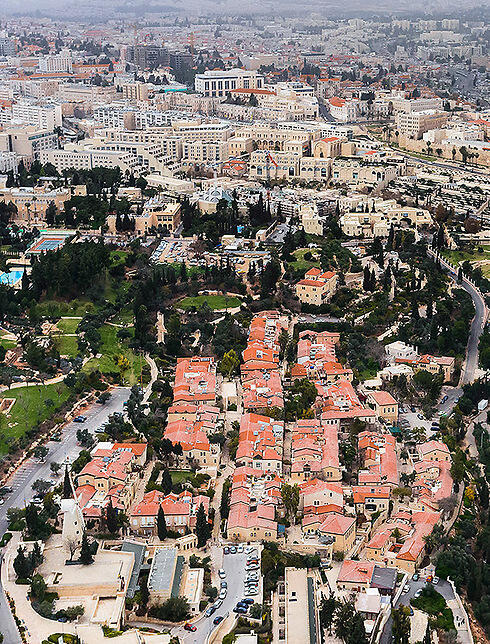 Yemin Moshe neighborhood in Jerusalem. (Photo: Israel Bardugo) (צילום: ישראל ברדוגו ) Yemin Moshe neighborhood in Jerusalem. (Photo: Israel Bardugo)