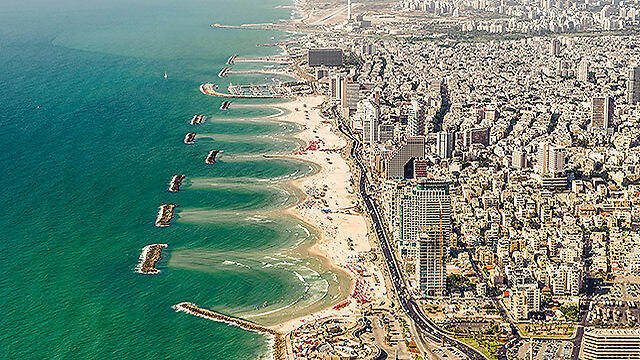 Tel Aviv coast. (Photo: Israel Bardugo) (צילום: ישראל ברדוגו ) Tel Aviv coast. (Photo: Israel Bardugo)