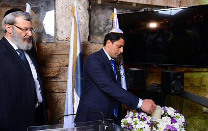 Zakharyayev at 'liberation and rescue day' ceremony (Photo: Israel Bardugo)