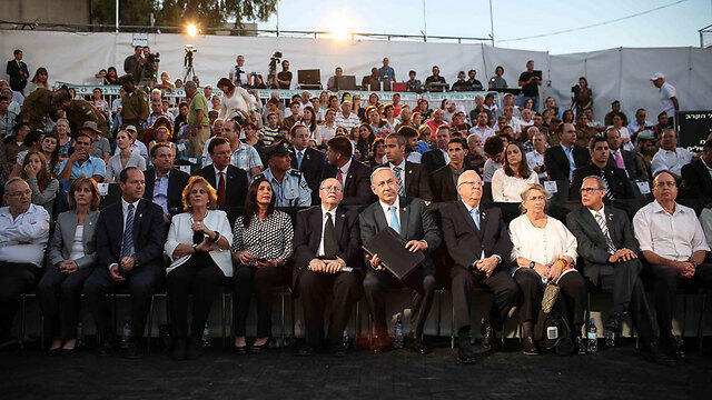 PM Netanyahu, President Rivlin and other dignitaries at the ceremony (Photo: Noam Moskovich) (צילום: נועם מושקוביץ) PM Netanyahu, President Rivlin and other dignitaries at the ceremony (Photo: Noam Moskovich)