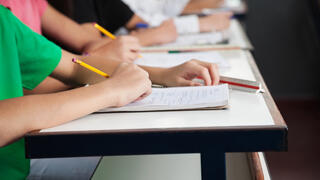 האוצר מקדם: חופשה ארוכה למורים והחזרת ימים בקיץ