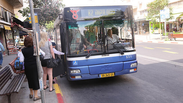 Автобус компании "Дан". Фото: Моти Кимхи
