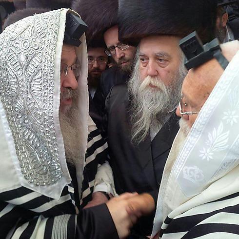 New father Shmuel (L). 'I have just realized that I will have someone to call me father' (Photo: Israel Cohen, Kikar Hashabat)