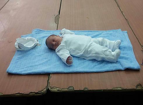 It's a boy! Shimon Chaim Shachar (Photo: Israel Cohen, Kikar Hashabat)
