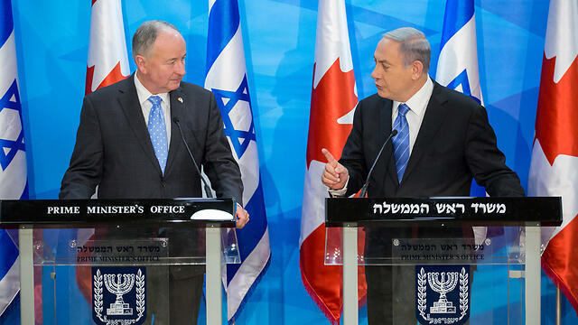 Prime Minister Netanyahu (left) meets with Canadian Foreign Affairs Minister Nicholson in Jerusalem (Photo: Emil Salman)