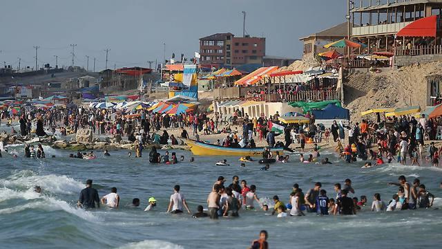 Gazans on the Beach celebrate Ramadan (Photo:Getty)