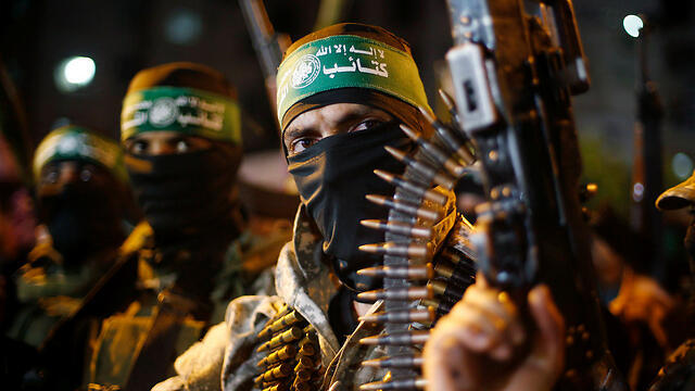 Hamas in Gaza (צילום: רויטרס) Hamas in Gaza
