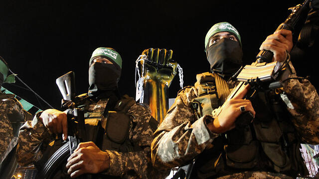 Armed Hamas operatives (Photo: MCT)