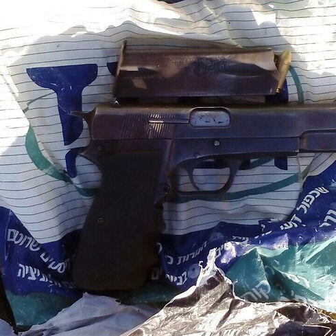 The gun used in the attack (Photo: IDF spokesman)