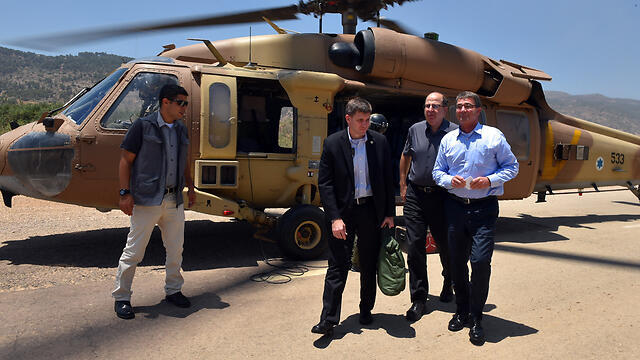 Defense Minister Ya'alon and Ash Carter (Photo: Ariel Harmoni) (צילום: אריאל חרמוני, משרד הביטחון) Defense Minister Ya'alon and Ash Carter (Photo: Ariel Harmoni)