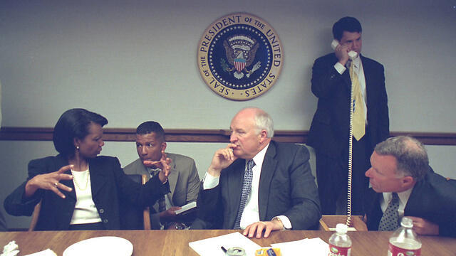 National Security Advisor Rice speaks to Cheney (Photo:Reuters) (צילום: רויטרס) National Security Advisor Rice speaks to Cheney (Photo:Reuters)