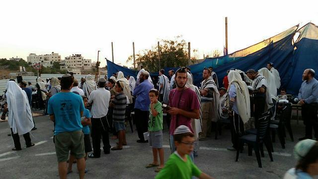 Settlers' protest camp set up in Beit El (Photo: Elad Sheli) (צילום: אלעד שלי) Settlers' protest camp set up in Beit El (Photo: Elad Sheli)