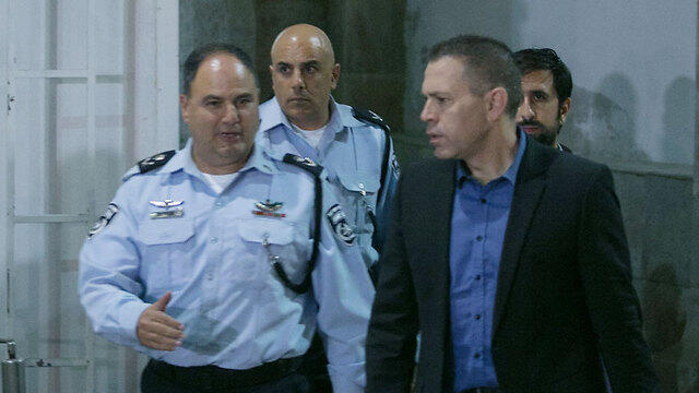 Acting Police Commissioner, Maj.-Gen. Benzi Sau, with Public Security Minister Gilad Erdan (Photo: Ohad Zwigenberg)
