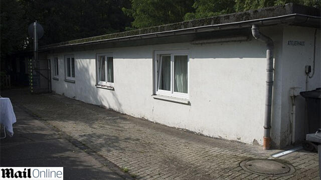 The housing structure 