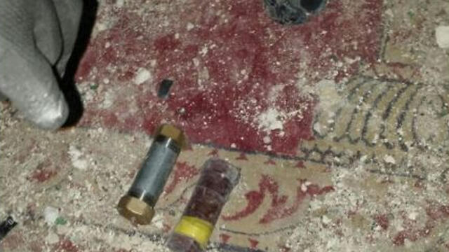 Pipe bombs found by Israeli police (Photo: Israeli Police spokesperson) (צילום: דוברות משטרת ישראל) Pipe bombs found by Israeli police (Photo: Israeli Police spokesperson)