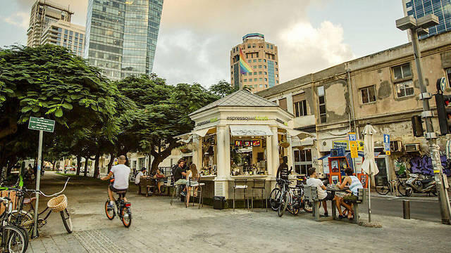 Tel Aviv. Jerusalem and the Sea of Galilee will also be marketed (Photo: Airbnb) (צילום: Airbnb) Tel Aviv. Jerusalem and the Sea of Galilee will also be marketed (Photo: Airbnb)