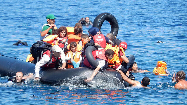 IsraAid volunteers in action (Photo: IsraAid)