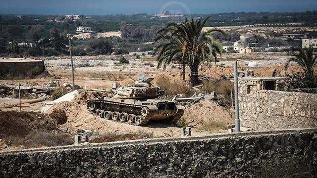 Egyptian forces on the bordernullnull Egyptian forces on the border