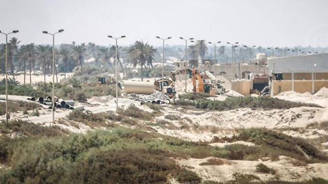 Egyptian forces working to flood the tunnelsnullnull Egyptian forces working to flood the tunnels