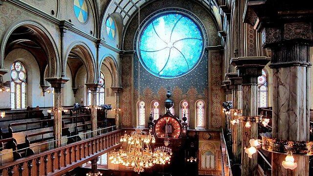 Photo: Librarygroove/ Flickr