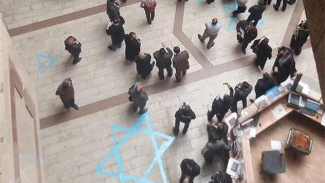 The lawyers' displaynullnull The lawyers' display