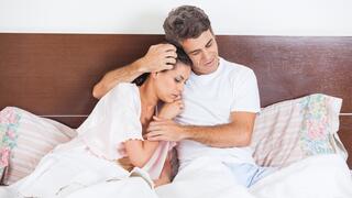 חיבוק והתכרבלות מעניקים מגע מרפא