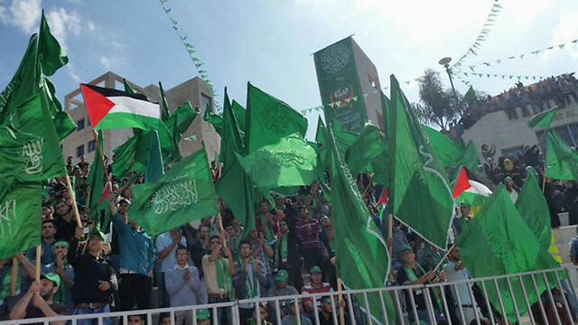 Демонстрация ХАМАСа в университете Шхема в Самарии