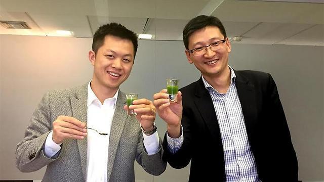 Peng with one of his Yafo Capital partners, Sean Jiang. (Photo: Dror Sithakol) (צילום: דרור סיתהכל) Peng with one of his Yafo Capital partners, Sean Jiang. (Photo: Dror Sithakol)