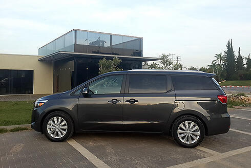 Kia Carnival: The biggest (Photo: Roee Zukerman)
