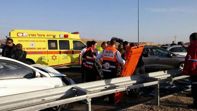 The scene of Friday's vehicular attack near Ma'ale Adumim. (Photo: Judea and Samaria District Police) (צילום: משטרת מחוז שי) The scene of Friday's vehicular attack near Ma'ale Adumim. (Photo: Judea and Samaria District Police)