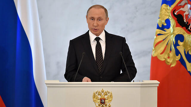 Russian President Putin. What kind of attitude does the defense minister expect from a world power which we 'don't like' our neighbors turning to? (Photo: AFP) (צילום: AFP) Russian President Putin. What kind of attitude does the defense minister expect from a world power which we 'don't like' our neighbors turning to? (Photo: AFP)
