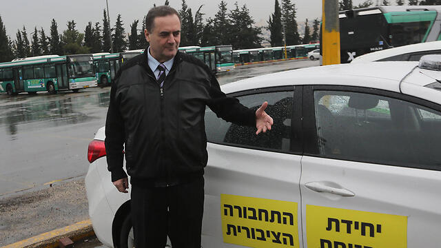 Katz meets with unit members (Photo: Gil Yochanan) (צילום: גיל יוחנן) Katz meets with unit members (Photo: Gil Yochanan)