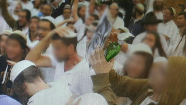 Guest stabs picture of Ali Dawabsheh